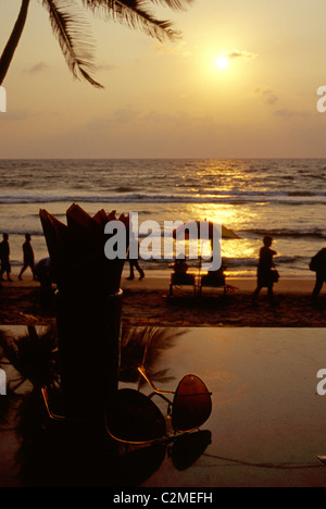 Sundowner. Kovalam Beach es una ciudad en el Mar Arábigo en Kerala Foto de stock