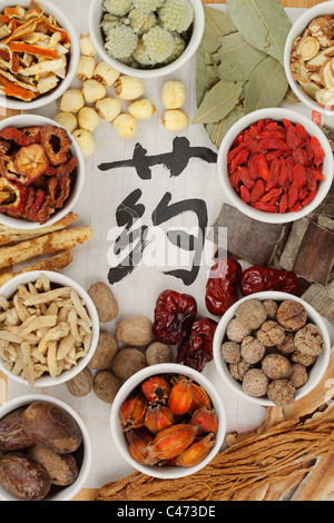 Colección de la medicina herbaria china - Carácter Chino significa medicina.