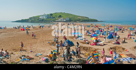 2 imagen panorámica de cosido un típico inglés Escena de playa en la costa de Devon a Bigbury sobre el mar para los días cálidos y soleados.