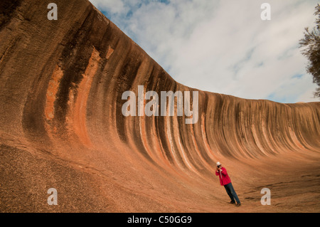 Fotografiar Wave Rock una formación geológica natural cerca de Hyden en Westen Australia