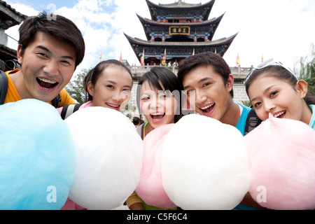 Cinco amigos con Cotton Candy, Dali
