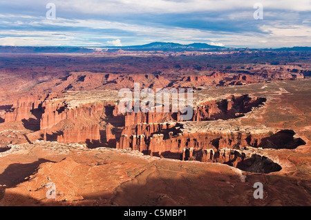 Atardecer en Grand View Point Mirador, Parque Nacional Canyonlands, en Utah, EE.UU. Foto de stock