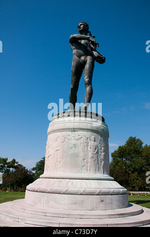 Estatua de Orfeo en el histórico Fort McHenry en Baltimore, Maryland, EE.UU.