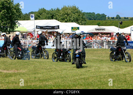 Royal Corp de señales motocicleta Mostrar Equipo en el Bath & West show en Somerset Royal Corp de señales motocicleta Mostrar Equipo en el Bath & West show en Somerset