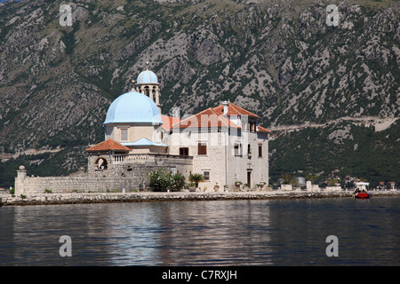 Nuestra Señora de las Rocas, Perast, Montenegro, Balcanes Foto de stock