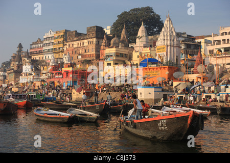 Varanasi, Benares, Uttar Pradesh, India, Asia, el Ganges, el río sagrado Ganges, la madre, el hinduismo, el hindú, el Hinduismo peregrino, ciudad santa, h Foto de stock