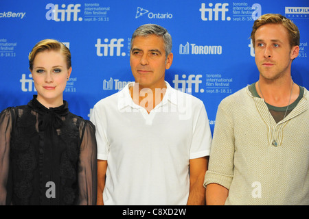 Evan Rachel Wood George Clooney Ryan Gosling atpress conferenceIDES marzo conferencia de prensa del Festival Internacional de Cine de Toronto