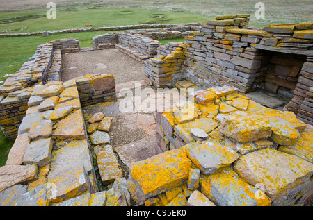 Un antiguo asentamiento en la Brough de Birsay pensó que datan desde el siglo V con posterior Pictish edificios. Foto de stock