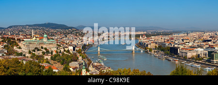 Budapest, vista desde los pies de la colina Gellert Foto de stock