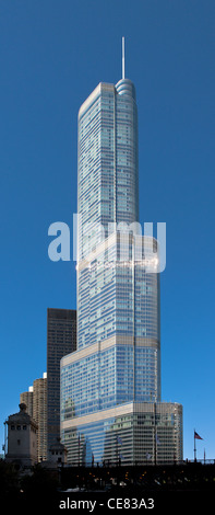 Trump Tower en Chicago, la tercera ciudad más grande en los Estados Unidos Foto de stock