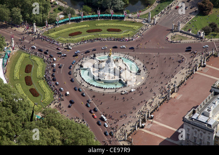 Imagen aérea del Victoria Memorial, fuera del Palacio de Buckingham, Londres SW1