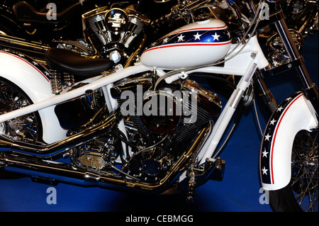 https://l450v.alamy.com/450ves/cebmgg/knievel-chopper-harley-davidson-motor-paris-moto-show-francia-cebmgg.jpg