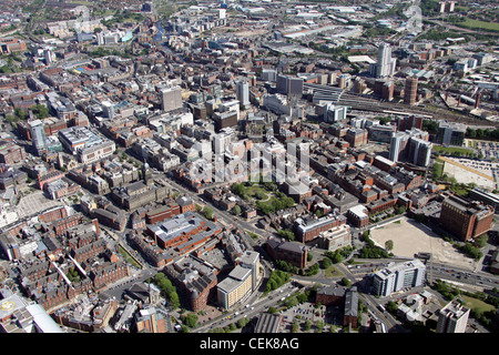 Imagen aérea del centro de la ciudad de Leeds desde el oeste Foto de stock