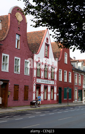 La arquitectura tradicional holandesa en el barrio holandés de Potsdam, Brandenburg, Alemania Foto de stock