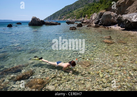 Buceo en Croacia, la isla de Vis, Mar Adriático, Croacia Foto de stock