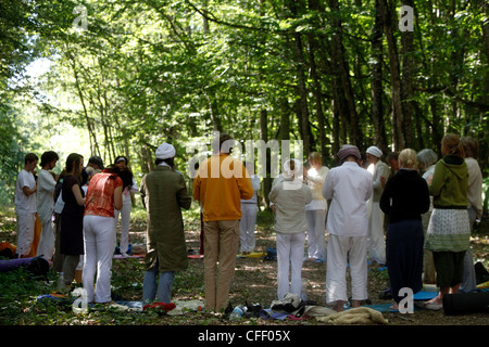 Bosque en Meditación Kundalini Yoga festival, Mur-de-Sologne, Loir-et-Cher, Francia, Europa