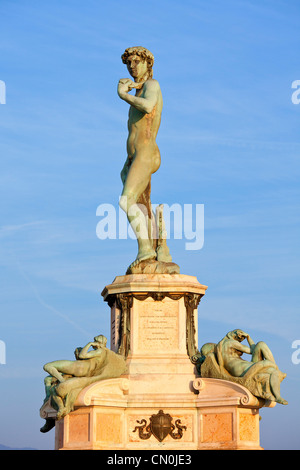Florencia, la réplica del David de Miguel Ángel en Piazzale Michelangelo. Foto de stock