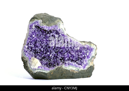 Amethyst Geode, con inclusiones de calcita, Brasil Foto de stock