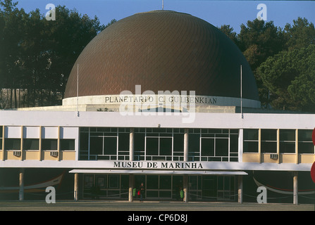 Portugal - Lisboa - Barrio de Belem. Planetario Calouste Gulbenkian, ubicado en el Museo Naval. Foto de stock