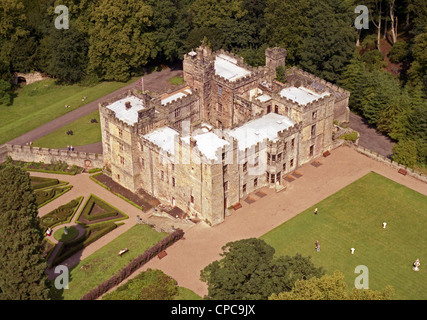 Vista aérea del histórico castillo de Chillingham, Northumberland, adoptada en agosto de 1986