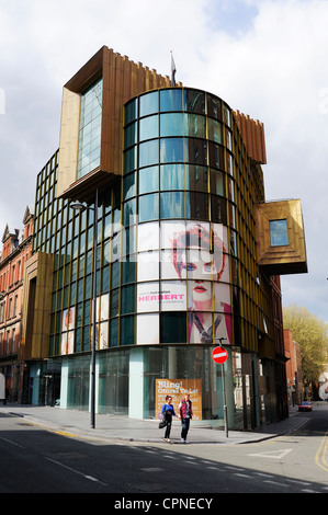 Herberts peluqueros edificio en Hanover Street, Liverpool City Centre. Un moderno 'Bling Bling' edificio de estilo. Foto de stock