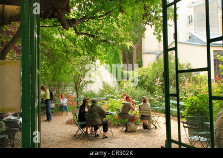 Francia, Paris, la casa de té en el Musee de la Vie Romantique (museo de la Vida Romántica) Foto de stock