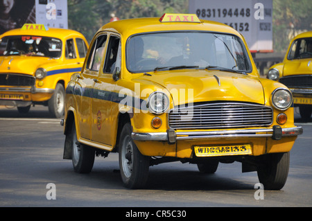 El estado de Bengala Occidental, India, Calcuta (Kolkata), Tráfico, embajador indio de automóviles, cabina