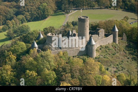 Vista aérea, la ruina del castillo Nuerburg, Ahrweiler, cordillera de Eifel, Renania-Palatinado, Alemania, Europa Foto de stock