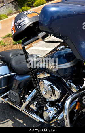 Casco de motocicleta Harley Davidson frecuentado restaurante Alabama Gulf Shores Foto de stock