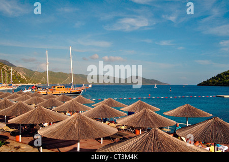 Turquía, costa del Mar Egeo, Yali cerca de Bodrum, Turquía goleta velero en el Mar Egeo Foto de stock