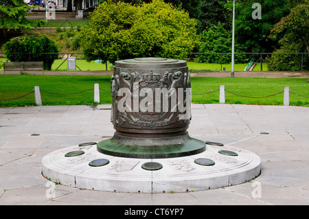 Lieja, Bélgica. Monumento a la Resistencia Nacional en el Parc d'Avroy. Foto de stock