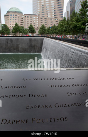 New York, NY - El 9/11 Memorial, en conmemoración de los ataques del 11 de septiembre de 2001 en el World Trade Center y el Pentágono. Foto de stock