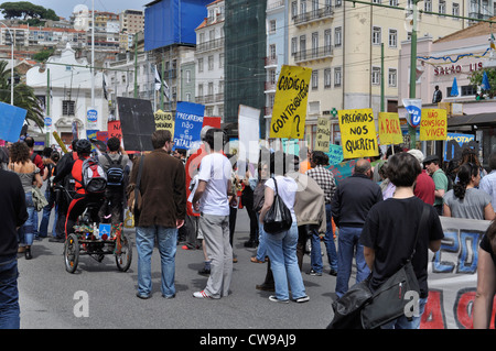 1 de mayo: Día de los trabajadores manifestación en Lisboa, Portugal. Antes de la marcha. Foto de stock