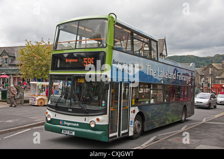 Open top double deck psv bus en Bowness Foto de stock