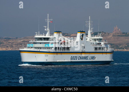 El canal de Gozo Línea Ta'Pinu, cruce de ferry entre Gozo y Malta