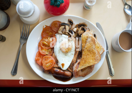 Un completo desayuno inglés Foto de stock