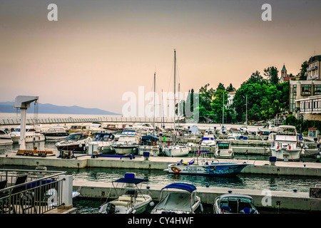 El barco de la Marina de Opatija, en la Riviera croata
