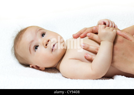 Masaje de bebé Foto de stock