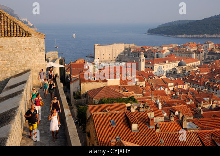 Croacia, Dubrovnik, murallas de la ciudad vieja Foto de stock