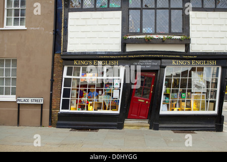 Canterbury shop crooked door fotografías imágenes de alta resolución - Alamy