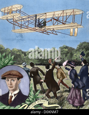 Wilbur Wright (1867-1912). Aviador americano. Avión que volaba sobre el campo Anvours (Francia). Grabado en color. Foto de stock