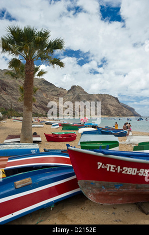 Los barcos en la Playa de las Teresitas, San Andrés, Santa Cruz de Tenerife, Tenerife, Islas Canarias, España, Europa