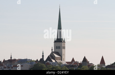 La iglesia de St Olav en Tallin, Estonia Foto de stock
