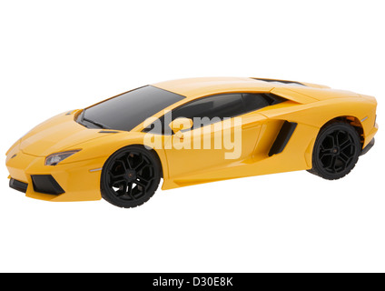 Juguete de plástico Lamborghini Aventador sobre fondo blanco Fotografía de  stock - Alamy