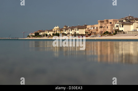 Casas en Jumeirah Palm Island en Dubai, Emiratos Árabes Unidos Fotografía  de stock - Alamy