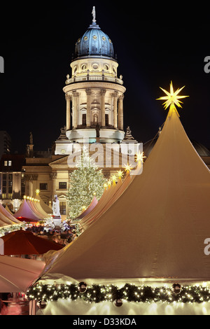 Mercado de Navidad en Gendarmenmarkt, Berlín Foto de stock