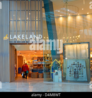 Escaparates Lakeland menaje tiendas en el centro comercial Westfield Stratford City en Londres England Reino Unido ventana delantera tienda tienda kithcen ware Foto de stock