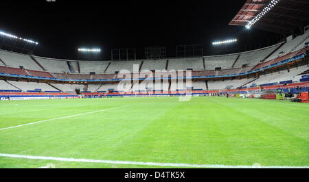La imagen muestra el estadio Ramón Sánchez Pizjuan en Sevilla, España, 04 de noviembre de 2009. Foto: Bernd Weissbrod