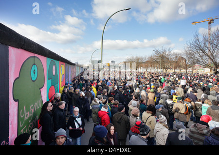 Berlín, Alemania, la demostración de la preservación de la East Side Gallery Foto de stock