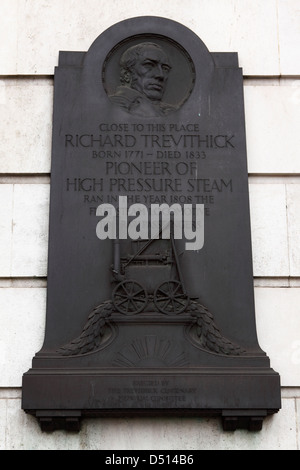 Memorial a Richard Trevithick (1771 - 1833) en Londres, Inglaterra. Foto de stock